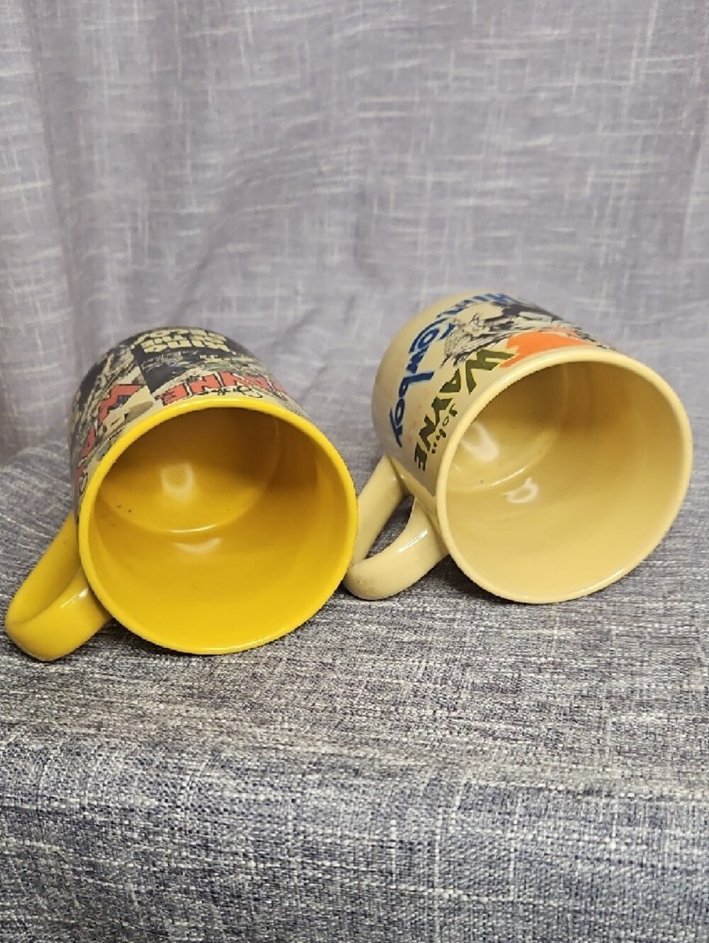John Wayne Vintage 1980s "Radio Days" Movie Poster Ceramic Mug Set - Picture 6 of 7